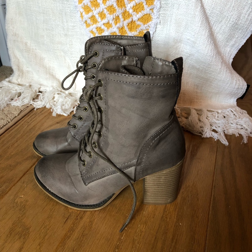 Booties/combat boots - Picture 2 of 4